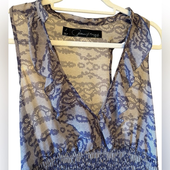 Patterson J. Kincaid Navy and Beige Sleeveless Blouse - Picture 4 of 7